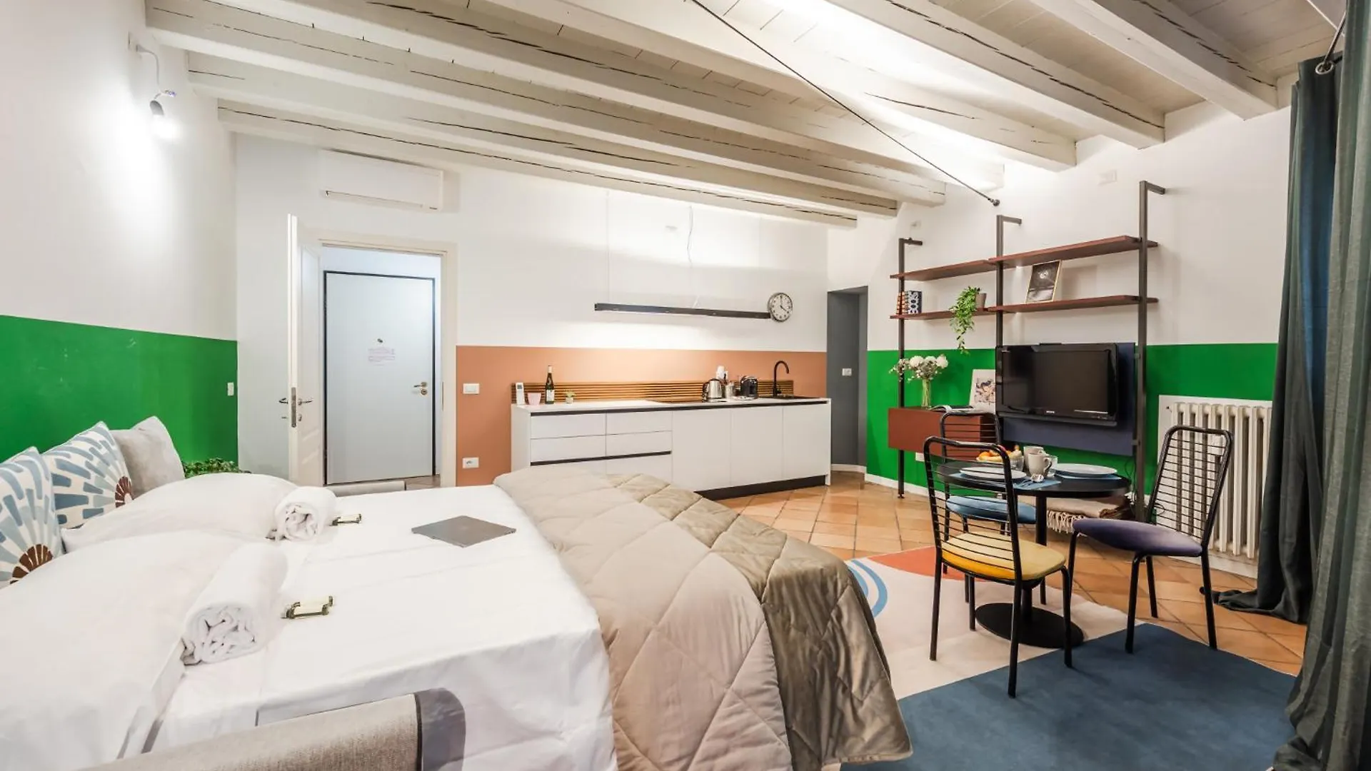 Riverwalk Al Castello Indipendent Apartments Verona